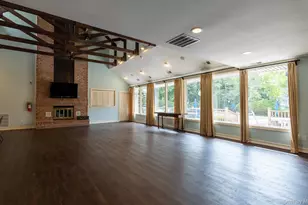 105 Glen Wy, Syosset, NY 11791 - Photo 34