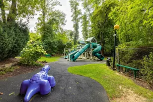 105 Glen Wy, Syosset, NY 11791 - Photo 40