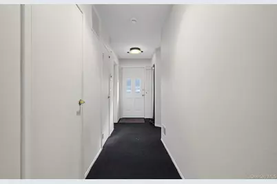 105 Glen Way, Syosset, NY 11791 - Photo 28