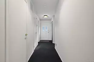 105 Glen Wy, Syosset, NY 11791 - Photo 28