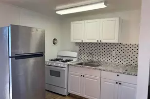 32 Winding Rd, Hicksville, NY 11801 - Photo 2