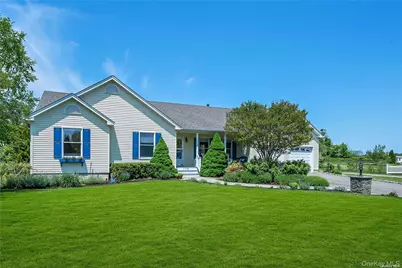 170 Vineyard Way, Aquebogue, NY 11931 - Photo 1