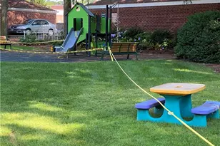 6 Bryant Crescent, White Plains, NY 10605 - Photo 4