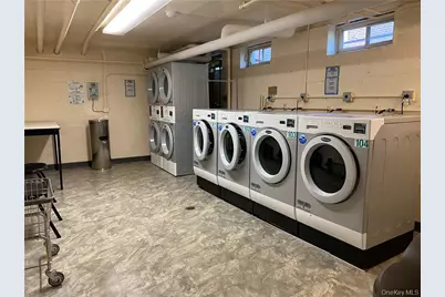 6 Bryant Crescent #1A, White Plains, NY 10605 - Photo 2