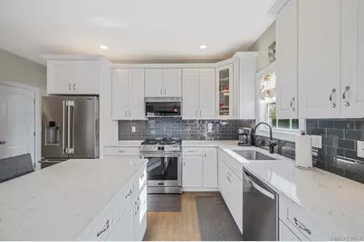 20 Dogwood Lane, East Moriches, NY 11940 - Photo 12