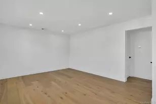 243 Lido Pkwy, Lindenhurst, NY 11757 - Photo 18