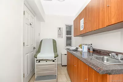 40-10 Forley Street, Elmhurst, NY 11373 - Photo 18