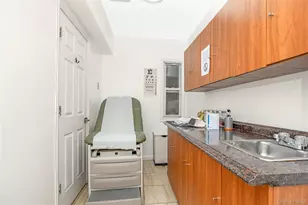 40-10 Forley St, Elmhurst, NY 11373 - Photo 18