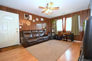 123 Feller Dr, Central Islip, NY 11722 - Photo 10