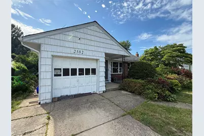 2582 Oceanside Road, Oceanside, NY 11572 - Photo 2