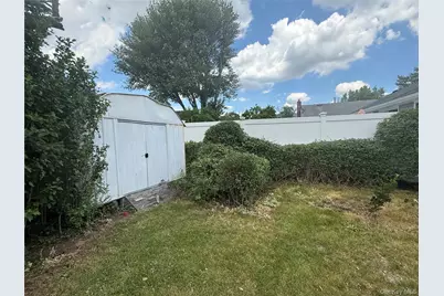 2582 Oceanside Road, Oceanside, NY 11572 - Photo 18