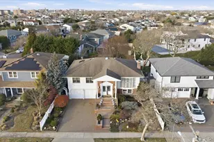31 Regent Dr, Long Beach, NY 11561 - Photo 32