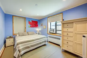 2 Town House Pl, Great Neck, NY 11021 - Photo 32