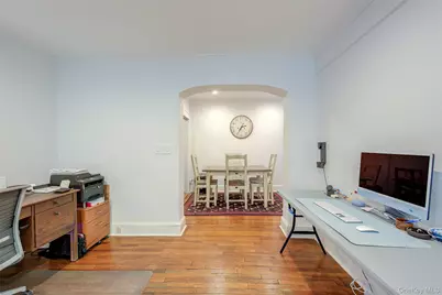 2 Town House Place #2-H, Great Neck, NY 11021 - Photo 14