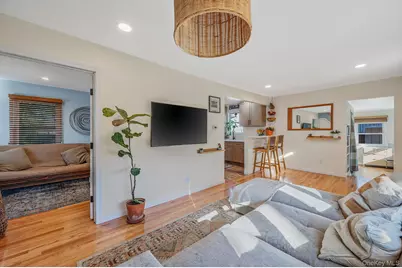 92 E John Street, Lindenhurst, NY 11757 - Photo 6