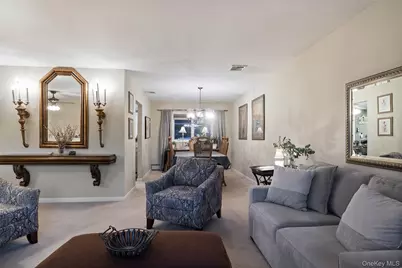 51 Deer Lane, Hicksville, NY 11801 - Photo 12