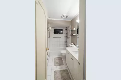 51 Deer Lane, Hicksville, NY 11801 - Photo 16