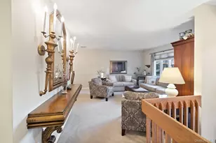 51 Deer Ln, Hicksville, NY 11801 - Photo 8