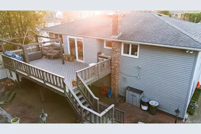 51 Deer Lane, Hicksville, NY 11801 - Photo 6