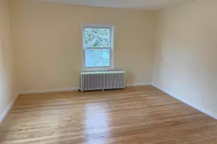 334 Sweezy Ave, Riverhead, NY 11901 - Photo 4