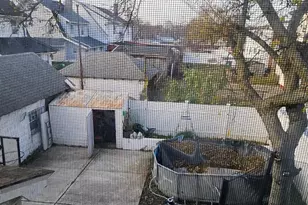 187-11 104th Ave, Saint Albans, NY 11412 - Photo 24