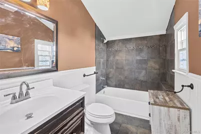 81 Fairground Avenue, Huntington Station, NY 11746 - Photo 10