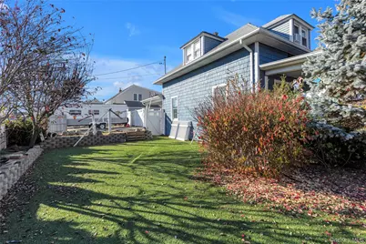 81 Fairground Avenue, Huntington Station, NY 11746 - Photo 20