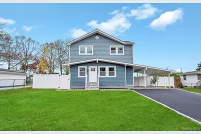 15 Duane Drive, Ronkonkoma, NY 11779 - Photo 2