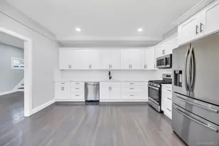 15 Duane Dr, Ronkonkoma, NY 11779 - Photo 12