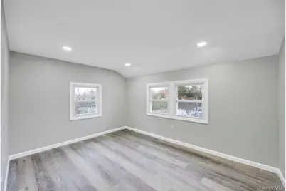 15 Duane Drive, Ronkonkoma, NY 11779 - Photo 20