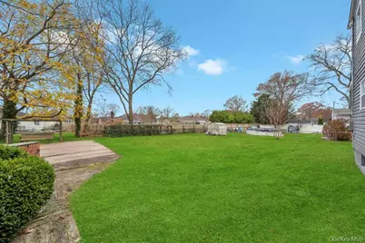 15 Duane Drive, Ronkonkoma, NY 11779 - Photo 6