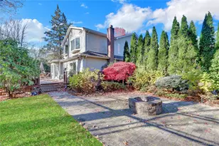 165 Tara Dr, Roslyn, NY 11576 - Photo 22