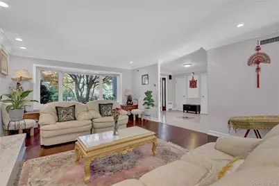 165 Tara Drive, Roslyn, NY 11576 - Photo 6