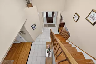 14 Oak Point Dr S, Bayville, NY 11709 - Photo 6