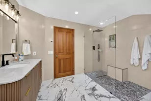 14 Oak Point Dr S, Bayville, NY 11709 - Photo 22