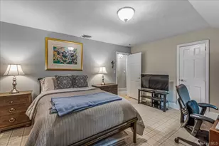 142 Cambridge Ave, Garden City, NY 11530 - Photo 16