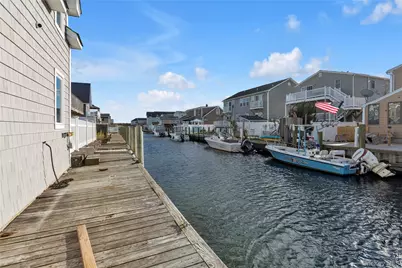 803 S 7th Street, Lindenhurst, NY 11757 - Photo 28