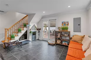 803 S 7th St, Lindenhurst, NY 11757 - Photo 20