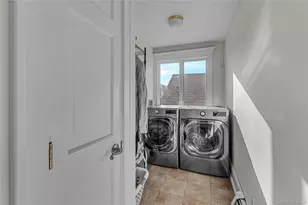 803 S 7th St, Lindenhurst, NY 11757 - Photo 18