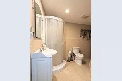 94 Walter Court, Commack, NY 11725 - Photo 12