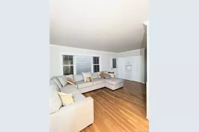 94 Walter Court, Commack, NY 11725 - Photo 4