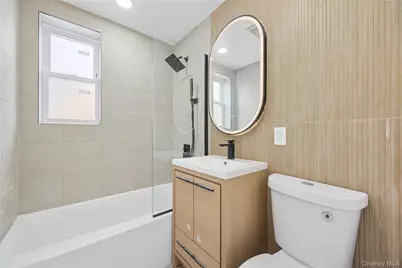 3135 Spencer Drive, Bronx, NY 10465 - Photo 14