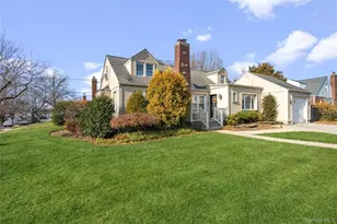 126 Oakland Ave, West Hempstead, NY 11552 - Photo 30