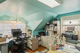 126 Oakland Ave, West Hempstead, NY 11552 - Photo 22