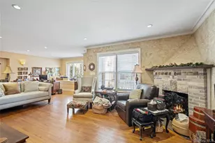 126 Oakland Ave, West Hempstead, NY 11552 - Photo 8