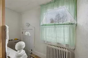 74 Nassau St, Islip Terrace, NY 11752 - Photo 14