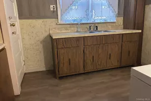 99-27 213th St, Queens Village, NY 11429 - Photo 10