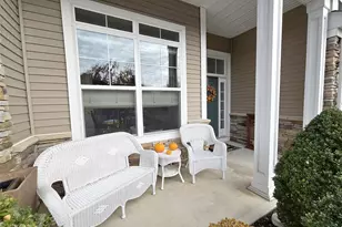 137 Grace Hall Ln, Yaphank, NY 11980 - Photo 12