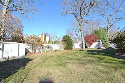 27 Albright Road, Coram, NY 11727 - Photo 6