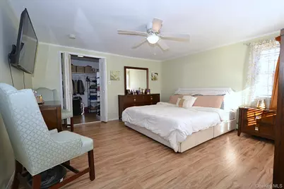 27 Albright Road, Coram, NY 11727 - Photo 24